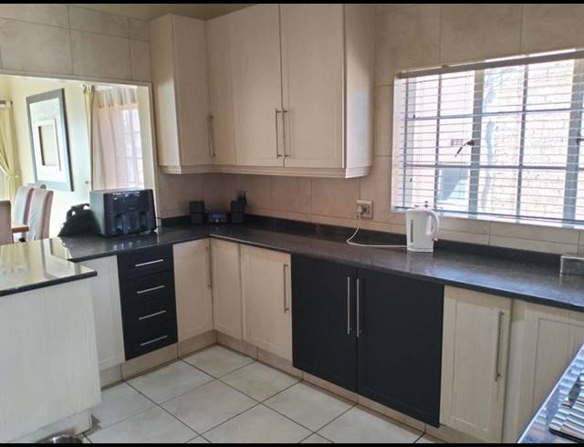 3 BEDROOM HOUSE FOR SALE IN PRIMROSE
